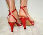 Damen Kreuzbandsandalette in Glitter Rot